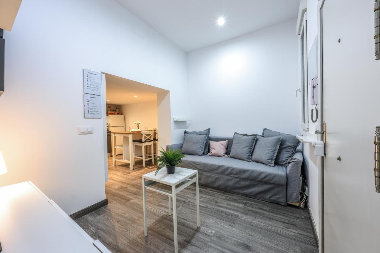 Discover Madrid From Our Cozy Studio Bagian luar foto