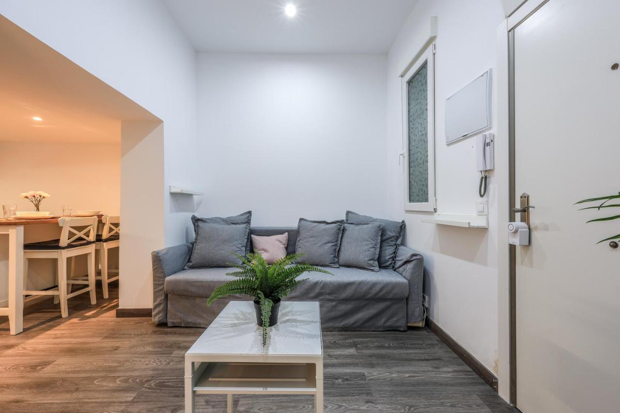 Discover Madrid From Our Cozy Studio Bagian luar foto